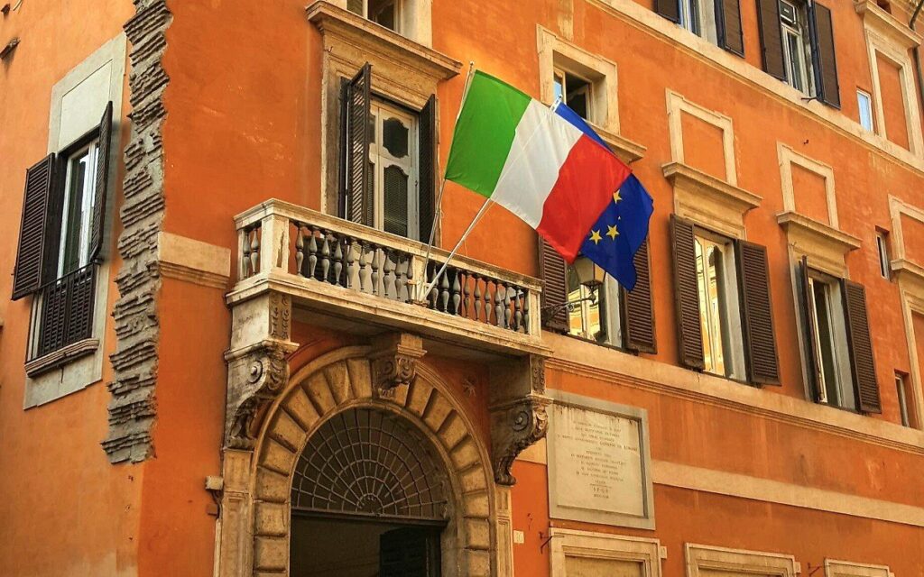 Beni confiscati, Fnsi e Anci firmano un’intesa per la cultura della legalità e trasparenza