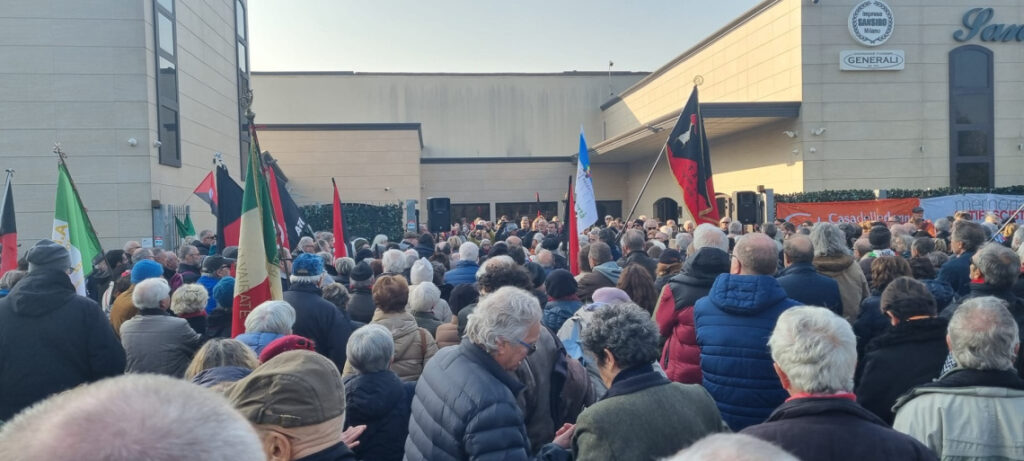 Una grande folla per l’ultimo saluto a Licia Rognini Pinelli. Che il suo ricordo ci sia d’esempio