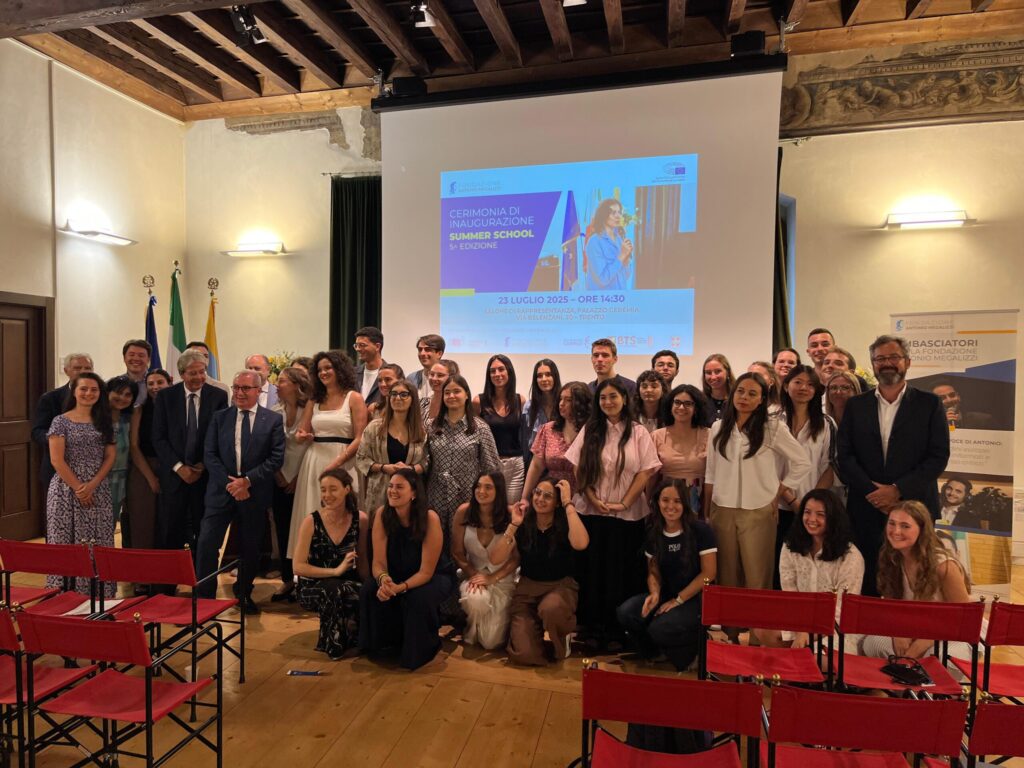 “L’antidoto al nazionalismo è l’Unione europea”: Gentiloni al Progetto Ambasciatori della Fondazione Megalizzi