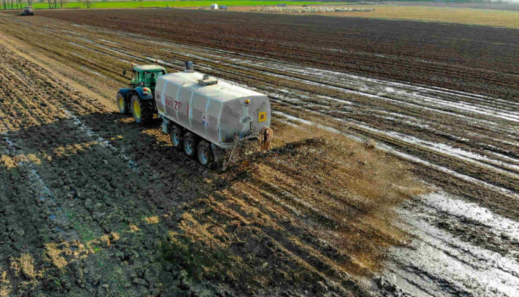 Lombardia: aria cattiva nella pianura agricola, ma proseguono gli spandimenti di liquami