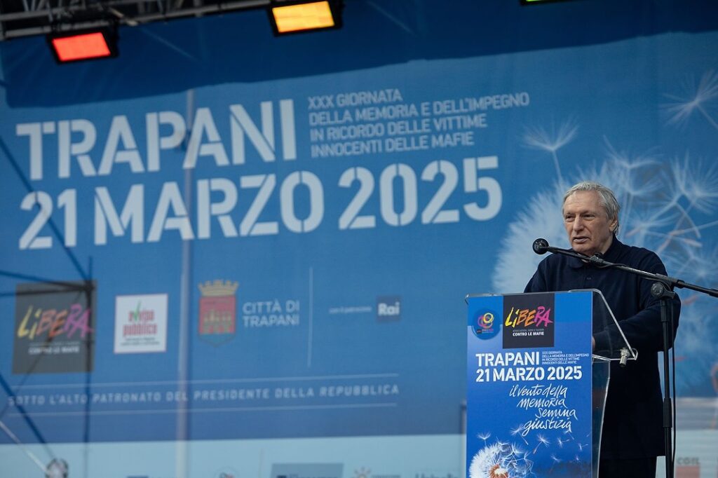 Il vento della verità e del cambiamento che riesce a saldare il cielo con la terra