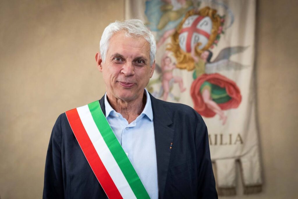 Contro la ’ndrangheta. A Reggio Emilia la cura si chiama medico. E fa il sindaco