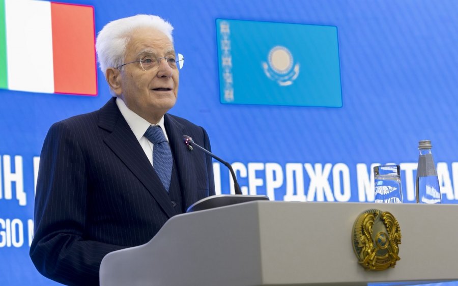 Intelligenza artificiale, Mattarella: «Non esiste un’etica delle macchine, bensì l’etica di chi le governa»