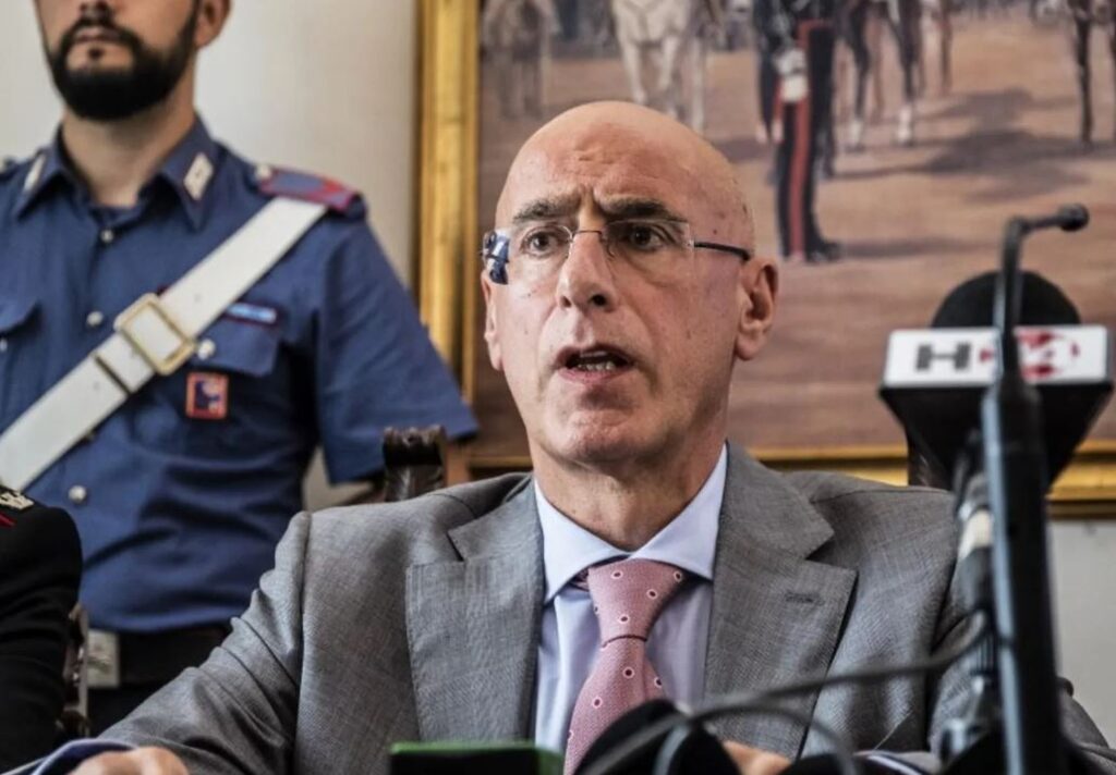 ‘Dopo 40 anni lascio la magistratura’, l’annuncio del procuratore della Dna Prestipino, indagato