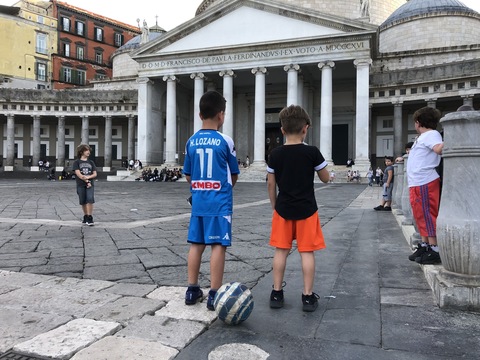 Per una campagna di sensibilizzazione contro l’uso delle armi e la sacra difesa della vita