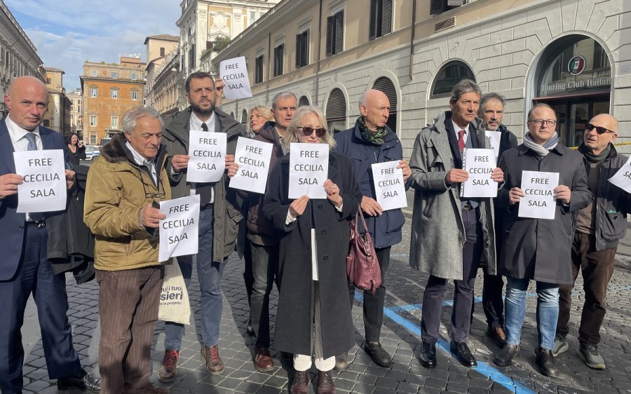 ‘Free Cecilia Sala’, a Roma il sit-in di Stampa Romana e Odg Lazio