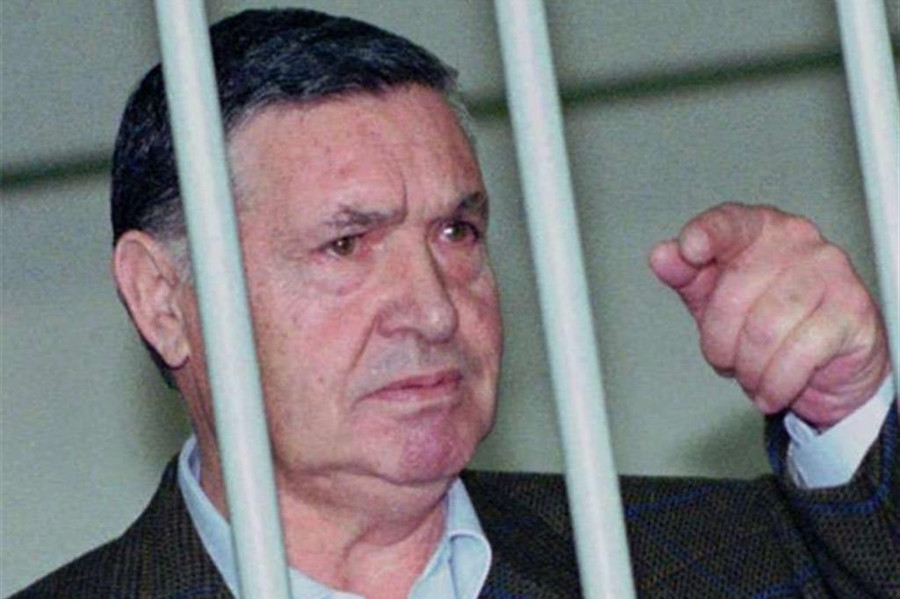 Buffonate. I dolori del giovane Riina, la balla dei boss “ribelli” e la risata che li seppellirà