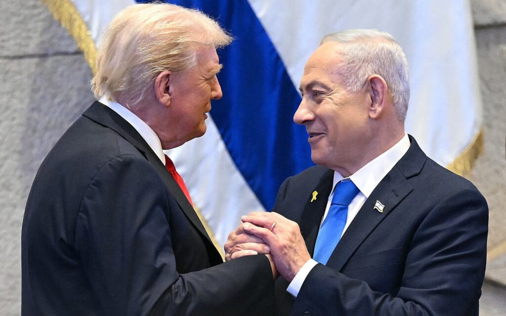 Trump alla Knesset, tra autoglorificazione e piaggerie