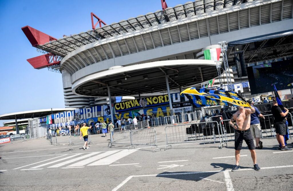Scoperto a Cambiago (MI) l’arsenale degli ultras interisti